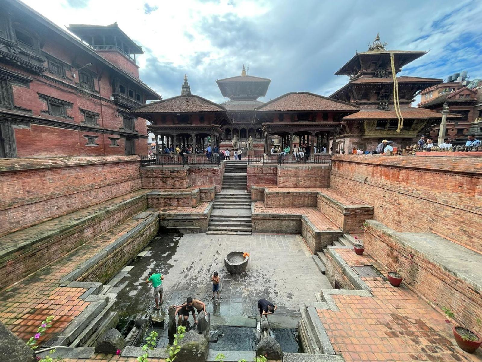 Patan Square - 2 Km From Patan Durbar Square Hotel Ngoại thất bức ảnh