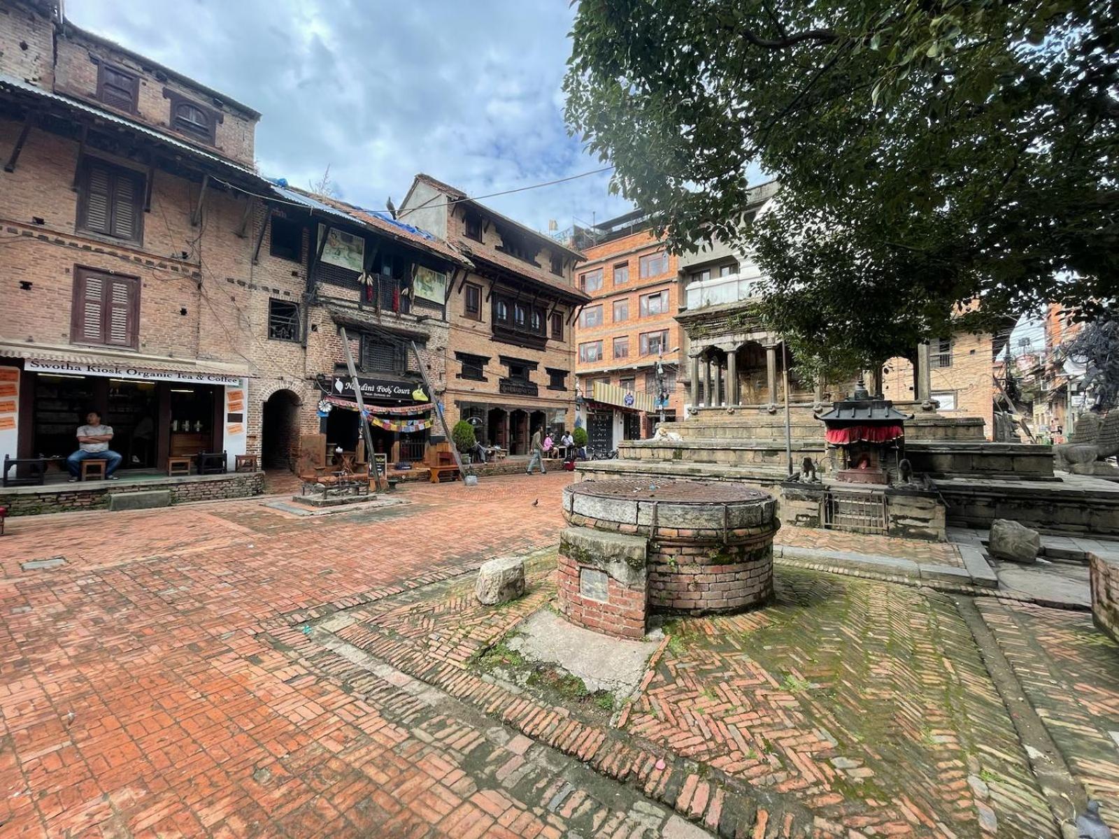Patan Square - 2 Km From Patan Durbar Square Hotel Ngoại thất bức ảnh